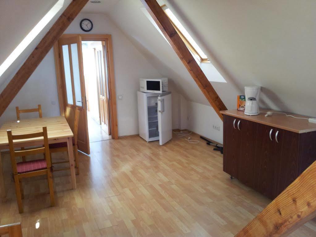 Apartament Roza Braşov Eksteriør bilde